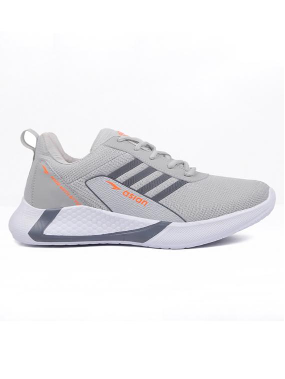 men lace up sports shoes - 19607959 - Standard Image - 2