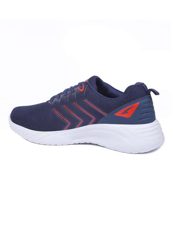 men lace up sports shoes - 19607966 -  Standard Image - 2