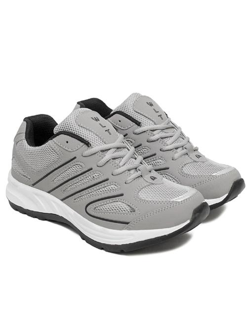 men lace up sports shoes - 19607977 - Standard Image - 0
