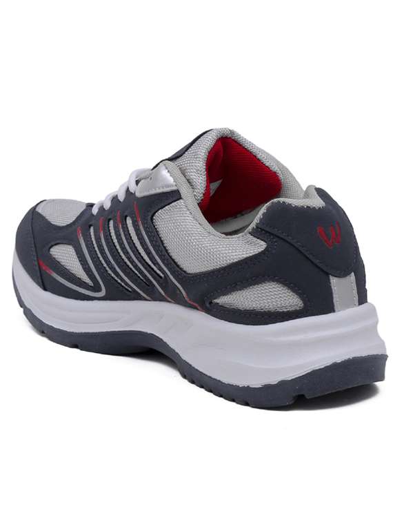 men lace up sports shoes - 19607978 -  Standard Image - 2