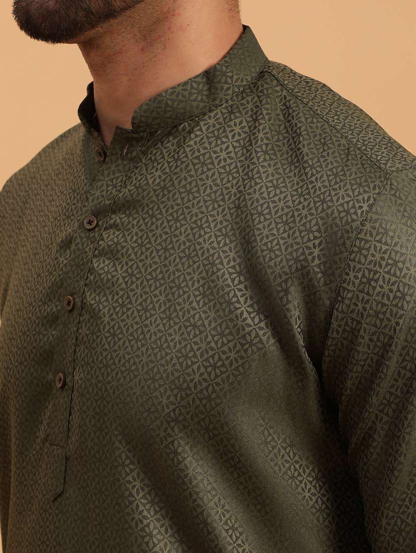 Men Self Design Kurta Churidar Ethnic Wear Set