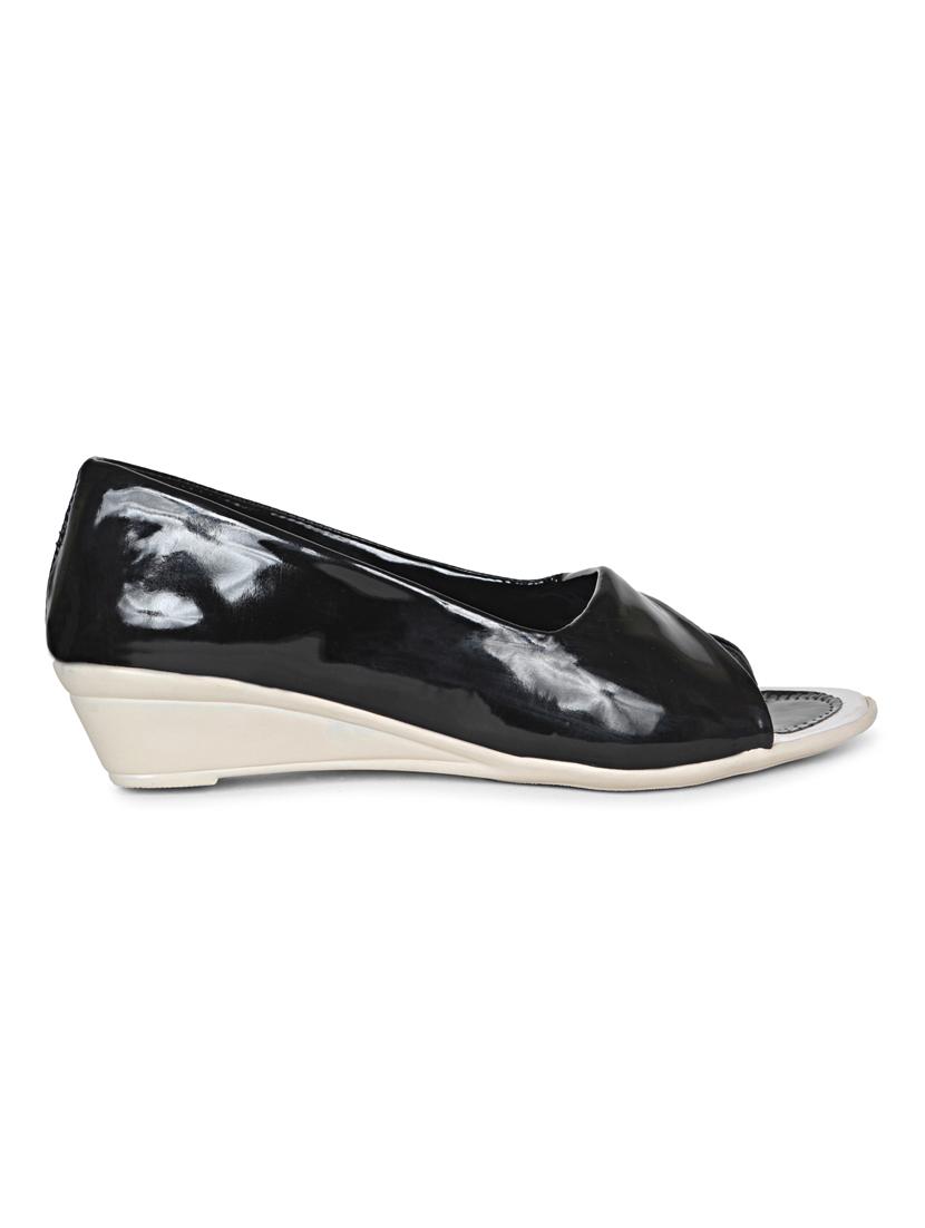 digiware wedge for women - 19618764 - Standard Image - 2