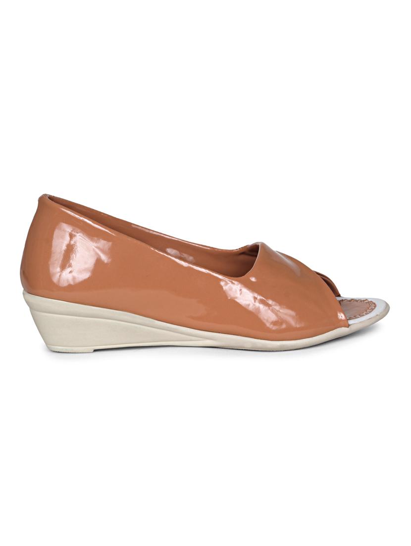 digiware wedge for women - 19618768 - Standard Image - 2