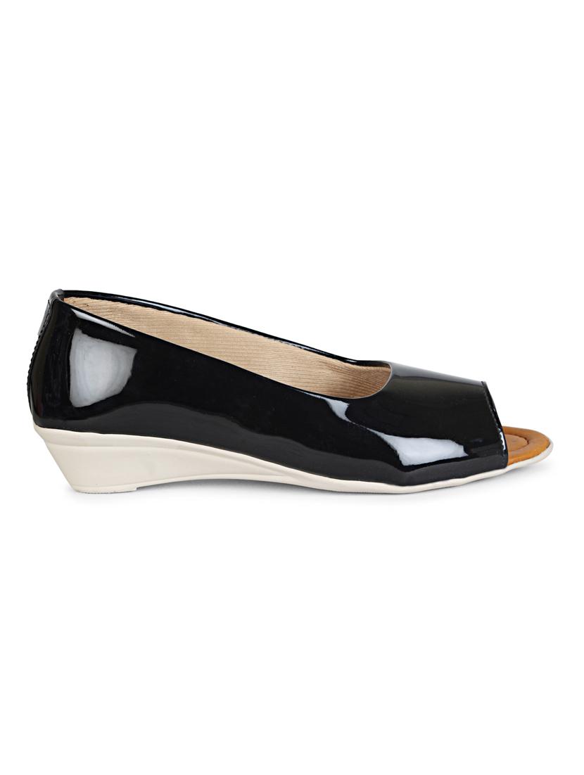 digiware wedge for women - 19618769 - Standard Image - 2
