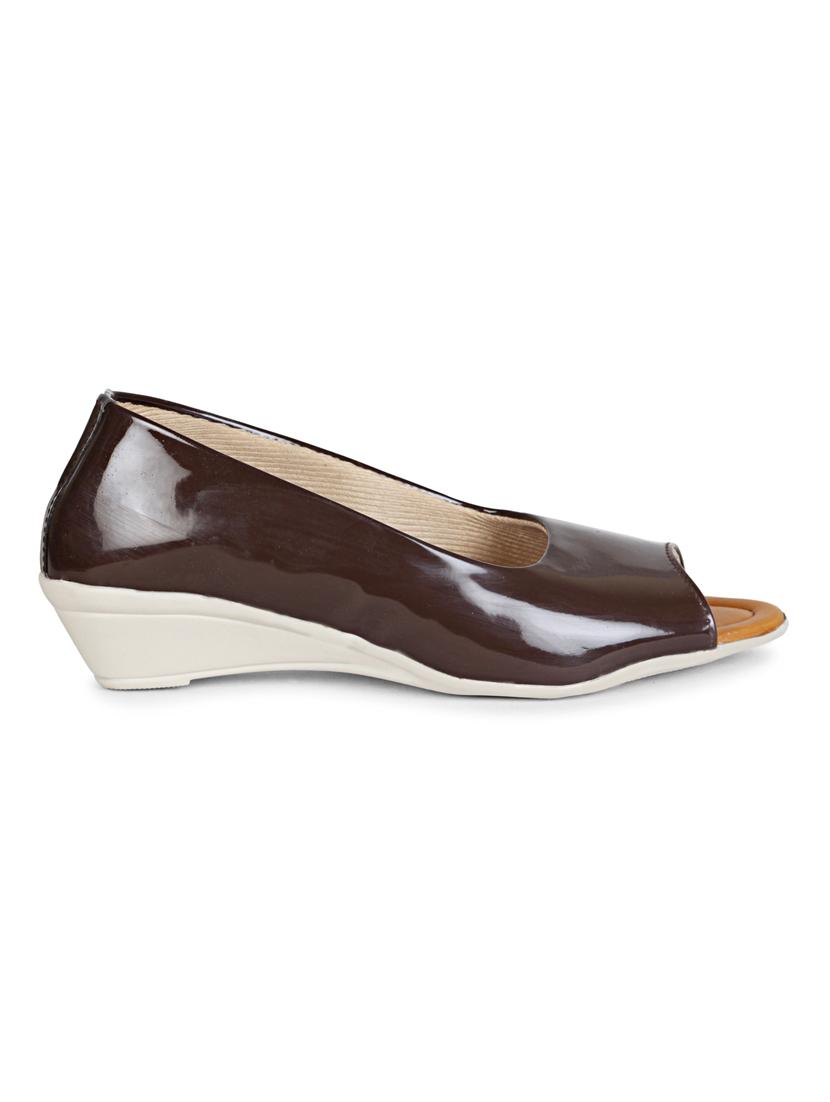 digiware wedge for women - 19618771 - Standard Image - 2
