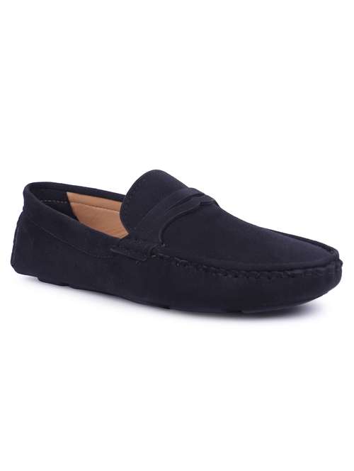 men black slip on loafer - 19643398 -  Standard Image - 0