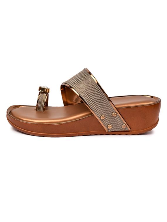 reezz's trendy collections of wedges sandal for women & girls. - 19643595 - Standard Image - 2