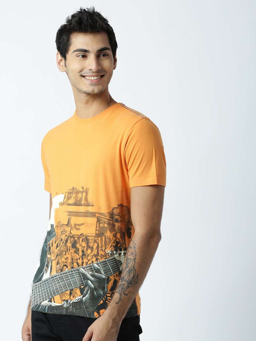 round neck printed regular t-shirt - 19649849 -  Standard Image - 2