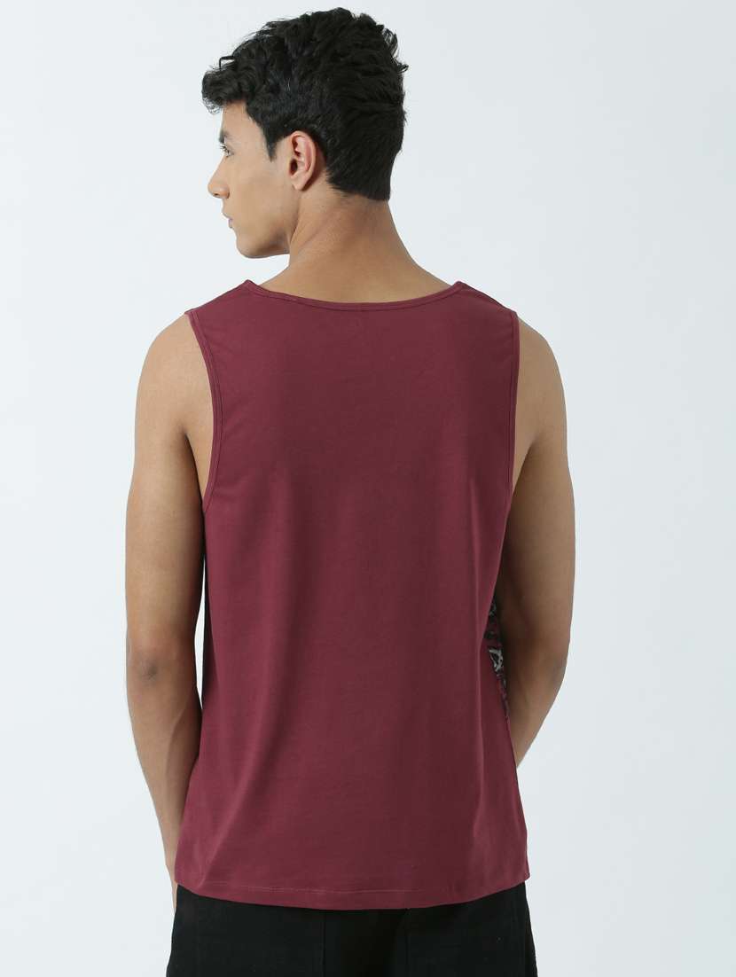 men printed sleeveless vest - 19650030 - Standard Image - 2