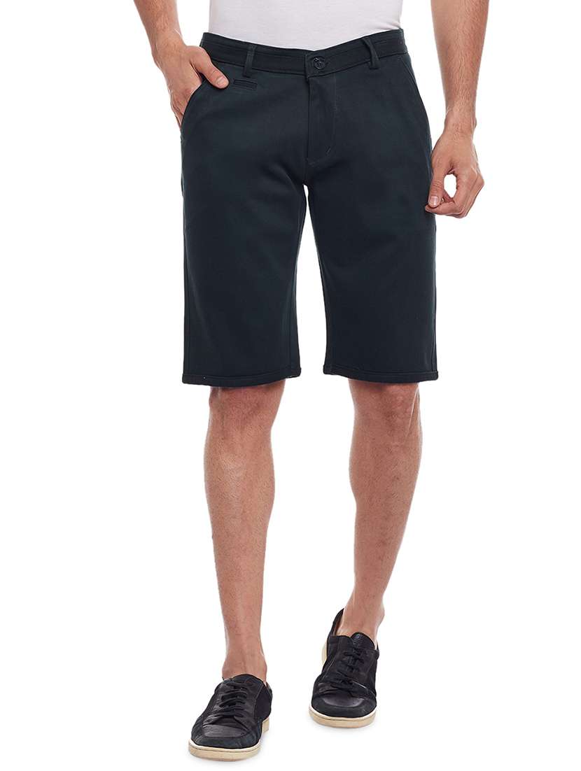 green solid casual short