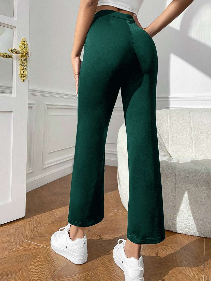 green lycra trousers - 19662353 -  Standard Image - 2
