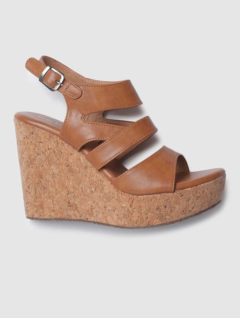 marc loire women tan wedges