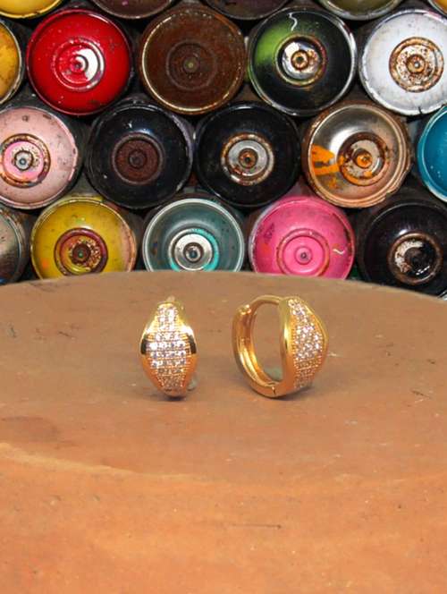women golden earcuff earrings - 19667187 - Standard Image - 0