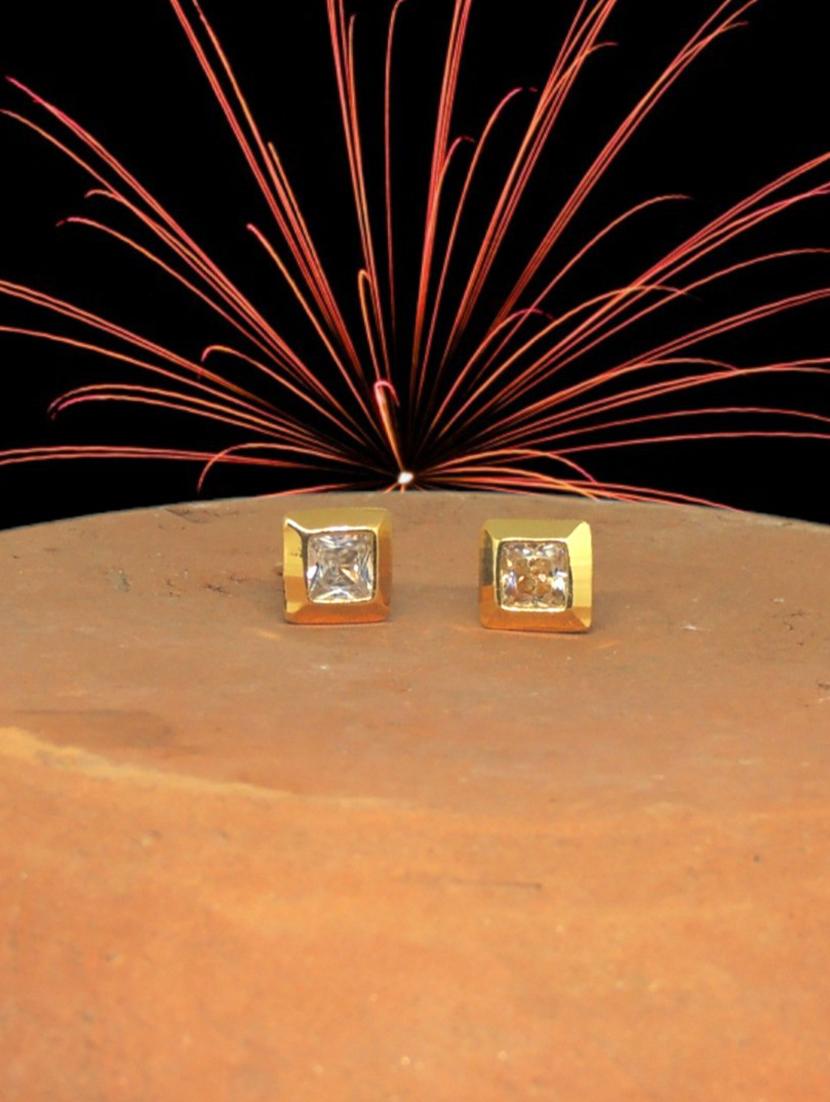 white brass studs earring - 19667219 -  Zoom Image - 0