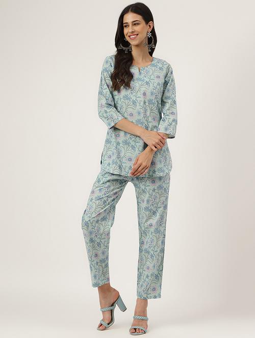 floral print notch neck pyjama set - 19691376 - Standard Image - 0