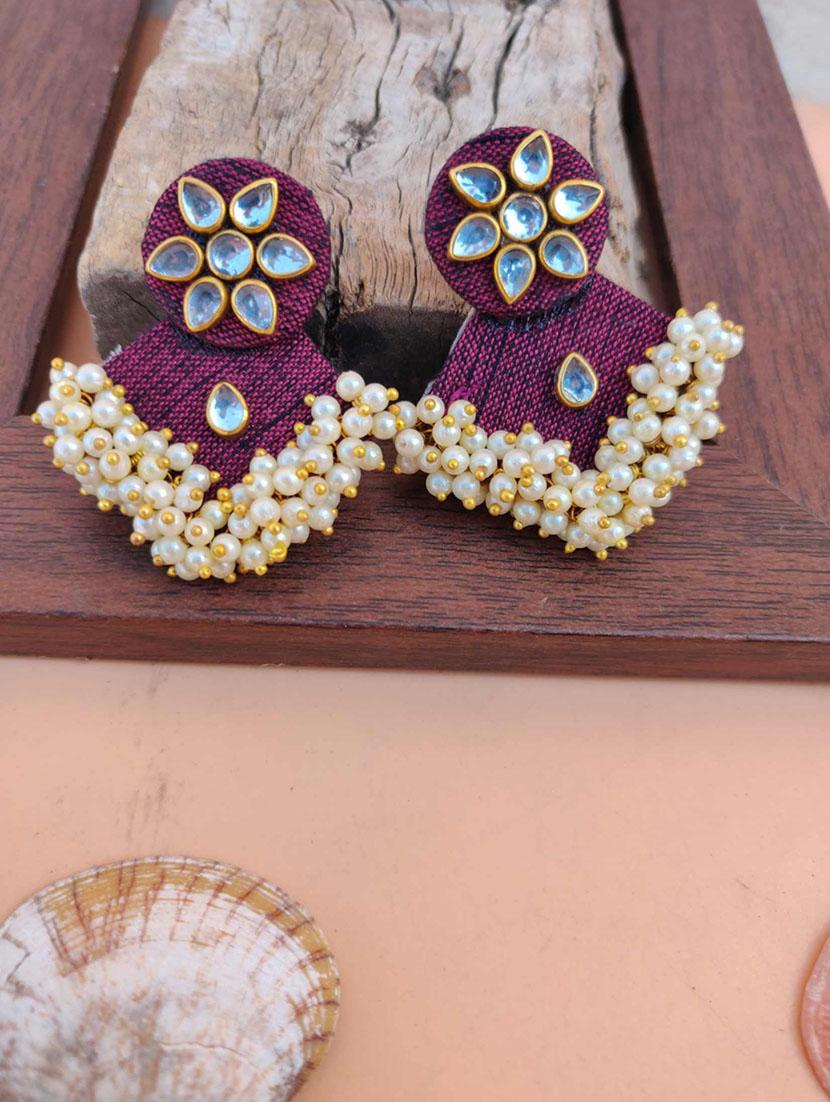 purple studs earring - 19695672 - Standard Image - 2