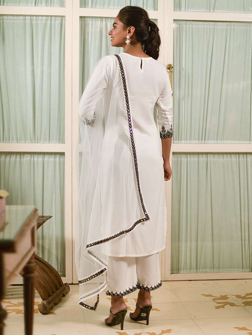 women embroidered kurta pant set with dupatta - 19703563 - Standard Image - 2