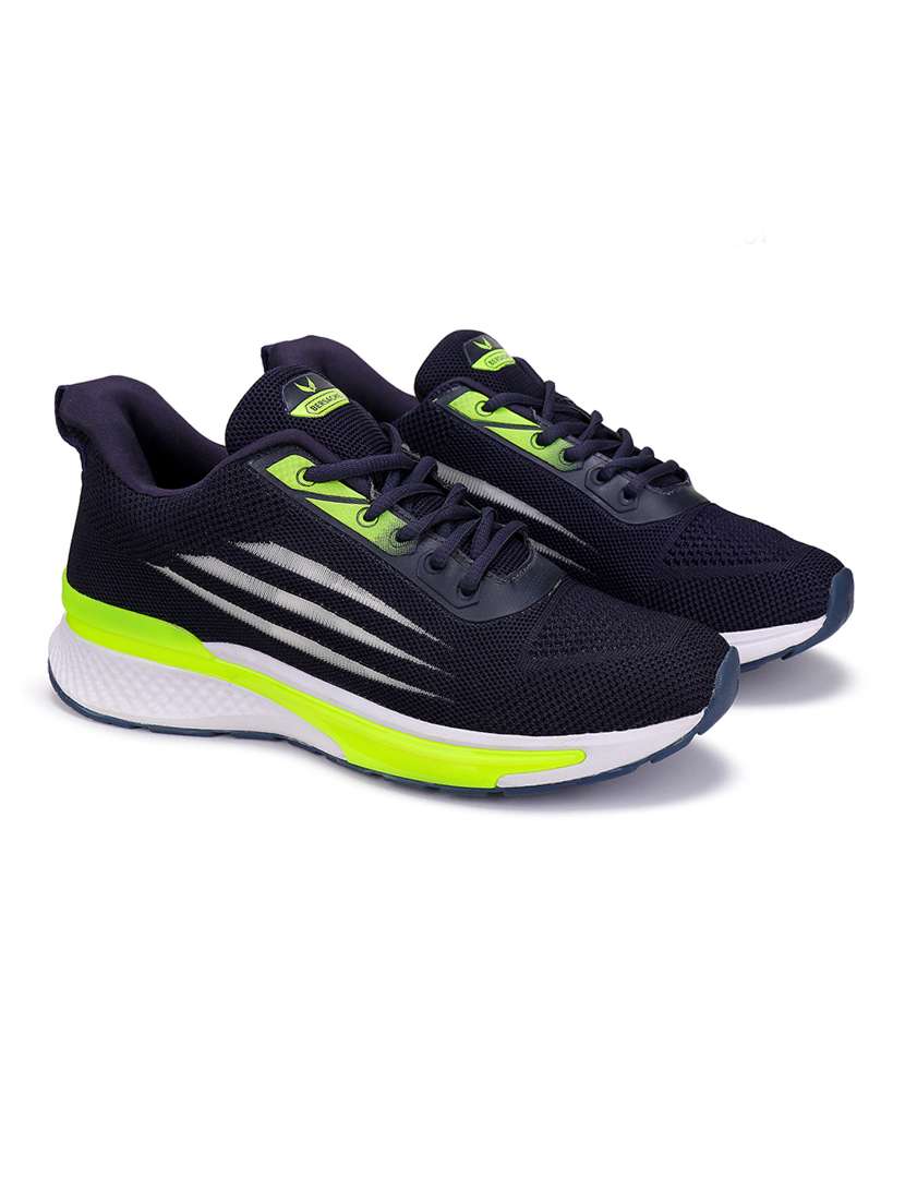 solid lace up sneaker