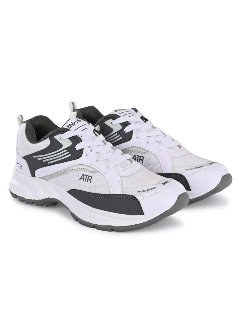 men lace up sports shoes - 19720589 - Zoom Image - 0