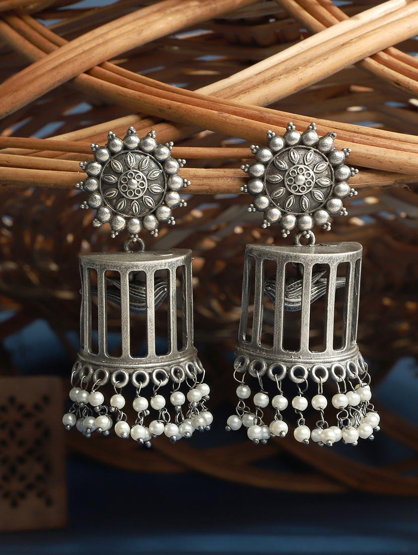 silver brass chandelier earring - 19755043 - Zoom Image - 0