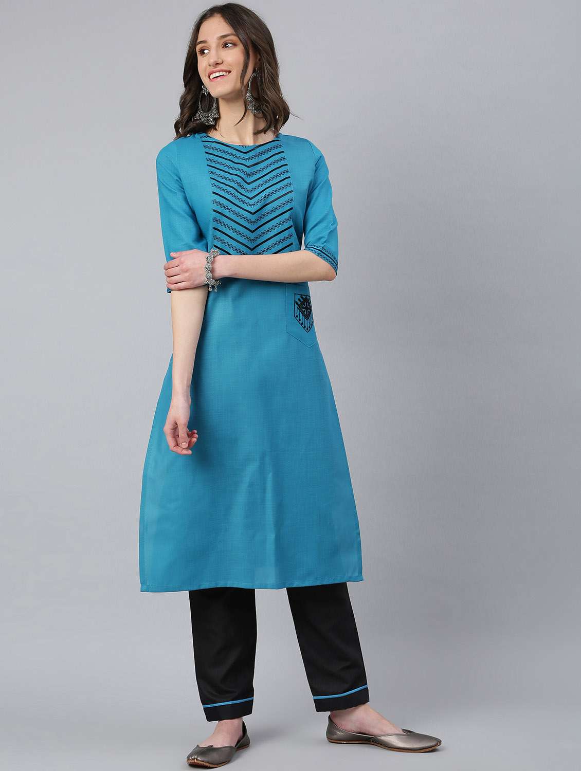 women light blue round neck kurta pant set