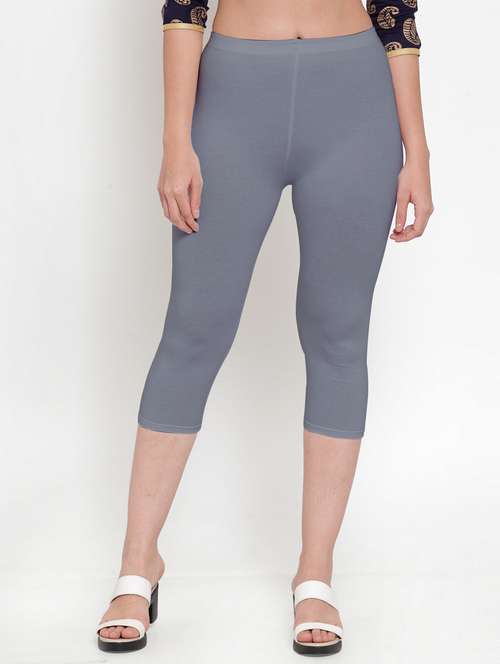 mid rise solid capri leggings  - 19757584 -  Standard Image - 0