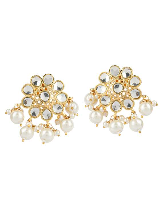 gold brass pearl necklaces and earring - 19768284 - Standard Image - 2
