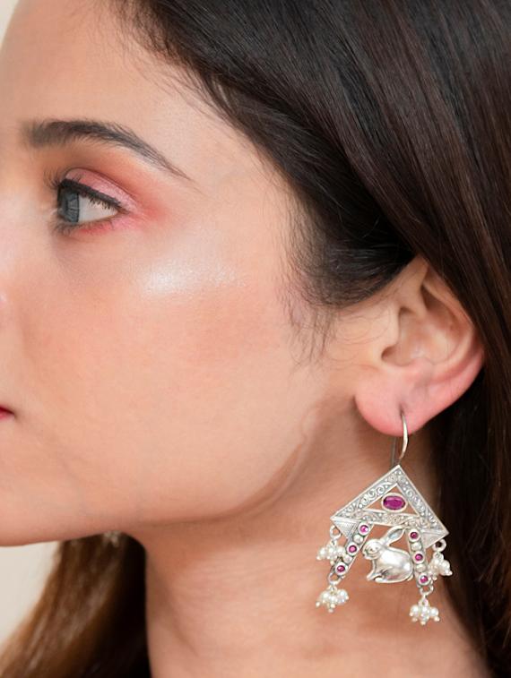 sliver brass oxidised drop earring - 19768332 - Standard Image - 2
