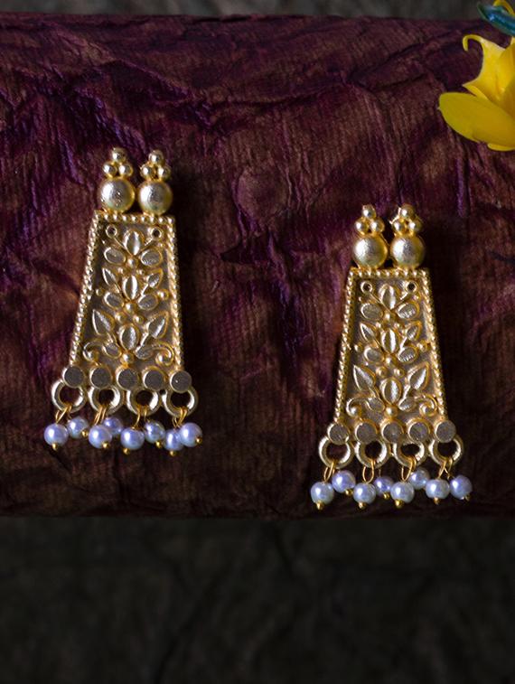 gold brass studs earring - 19768345 -  Zoom Image - 0