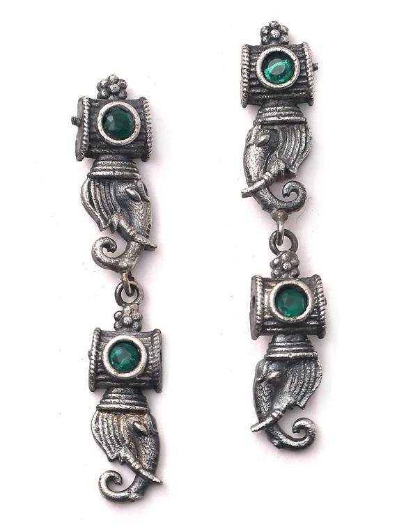 silver brass choker necklaces and earring - 19768391 - Standard Image - 2