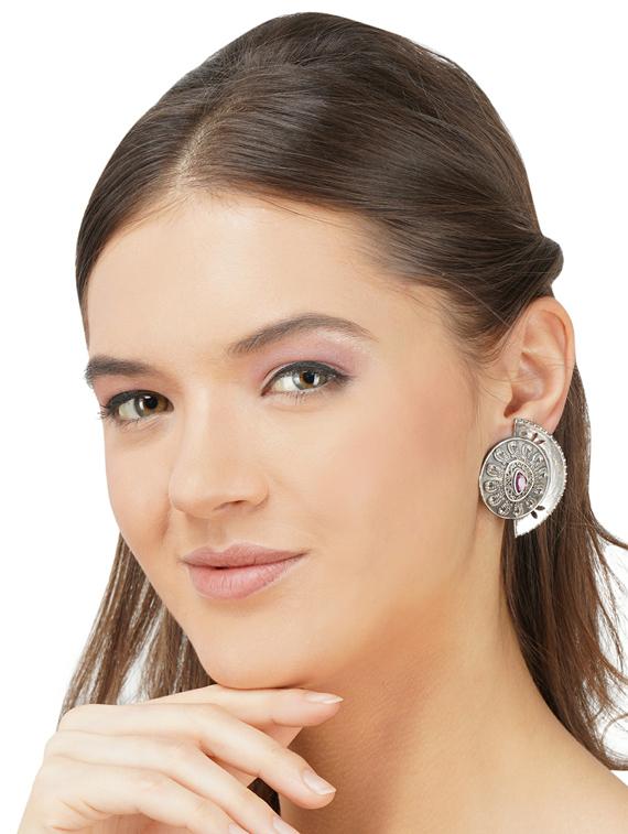sliver brass oxidised studs earring - 19768411 - Standard Image - 2