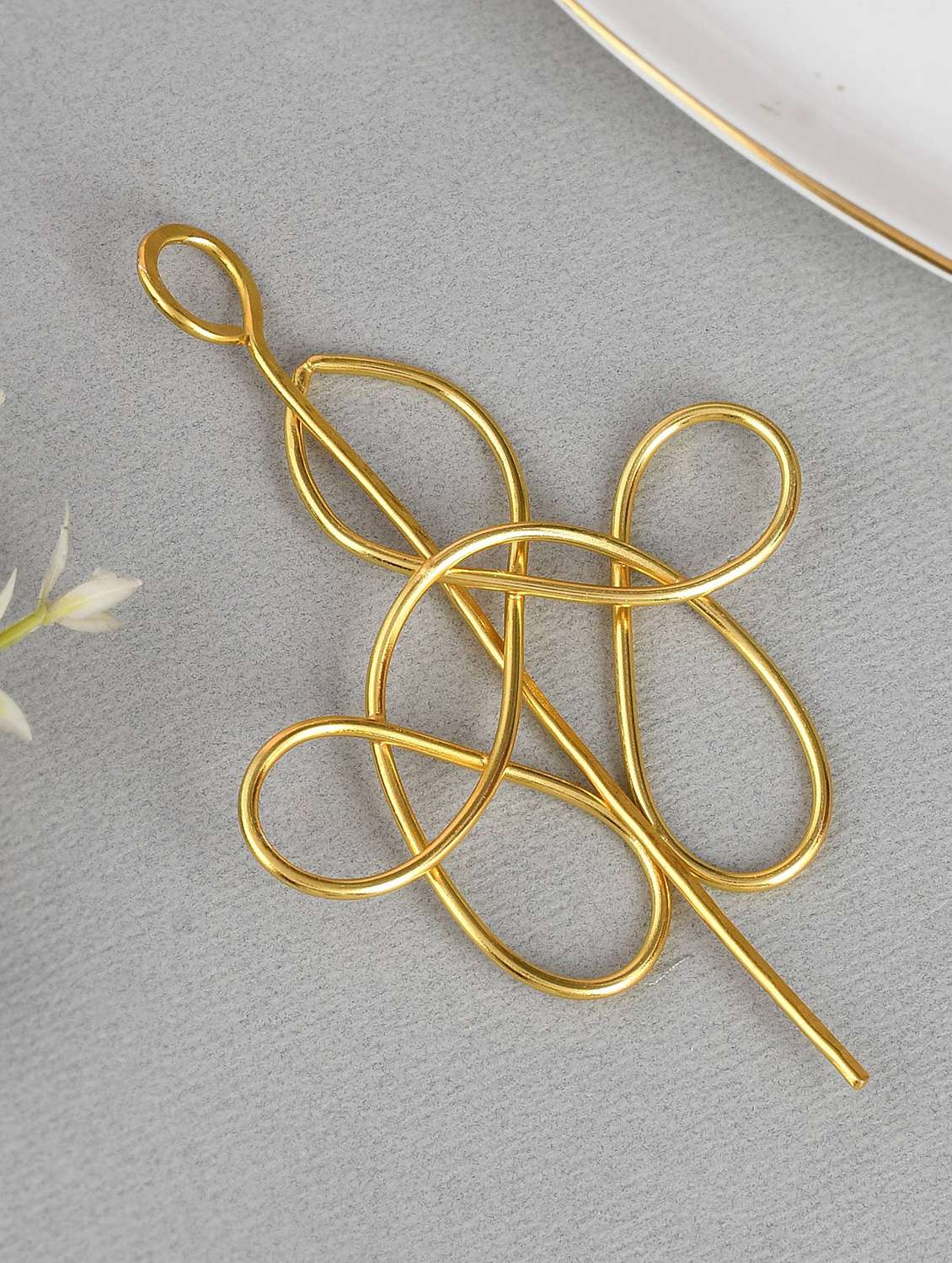 gold plated stretchable loop hair pin 