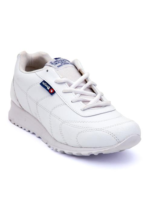 men lace up sports shoes - 19790713 -  Standard Image - 0