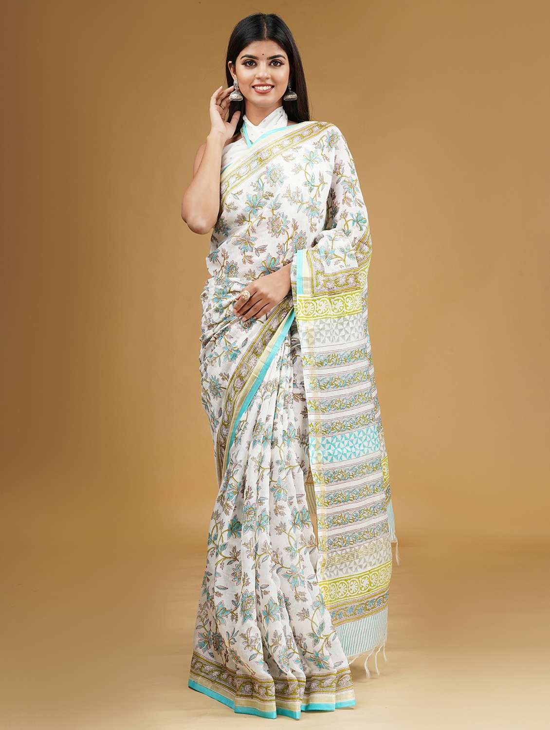 women's printed off white colored saree