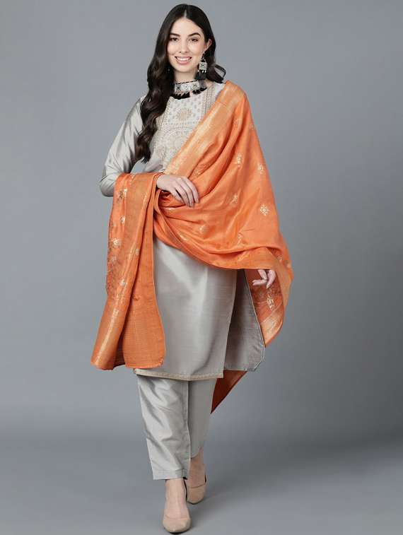 embroidered suit set