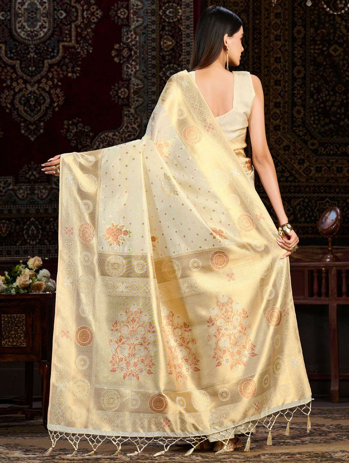 women's self design off white colored saree - 19848096 - Standard Image - 2