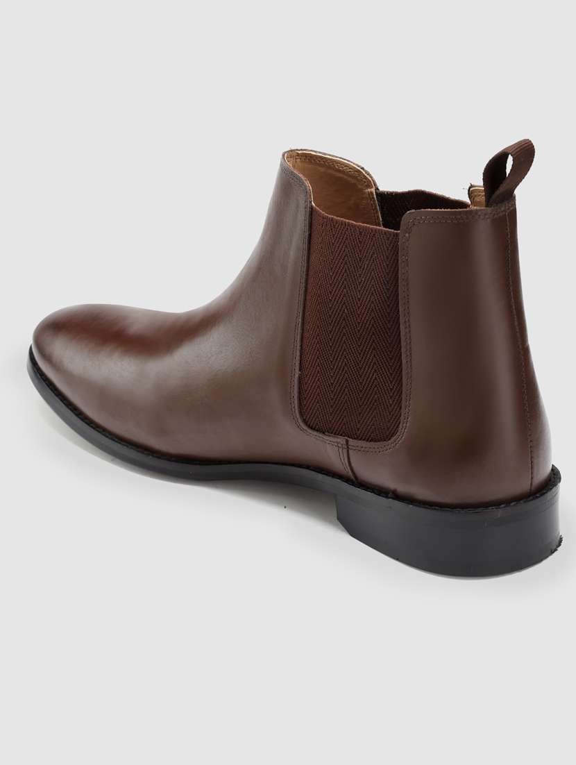 ankle-length chelsea boots - 19850163 -  Standard Image - 2