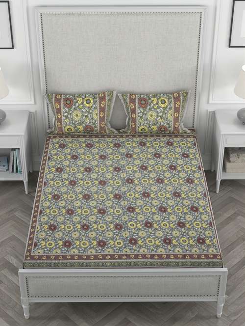 super king size fitted printed double bedsheets with 2 pillow covers - 19864045 -  Standard Image - 0