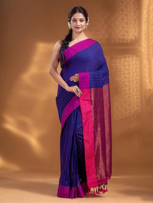 self design woven saree with blouse - 19866186 - Standard Image - 0