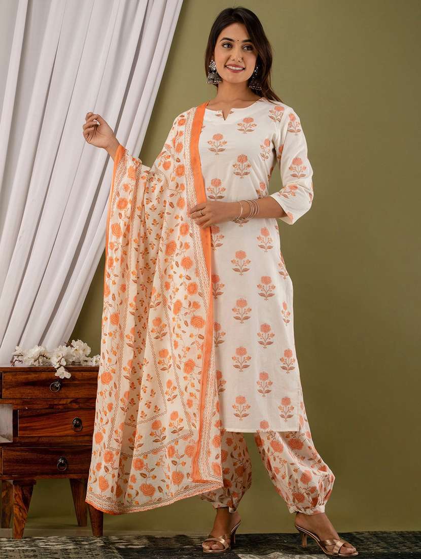 florals printed suit set - 19876447 - Standard Image - 2