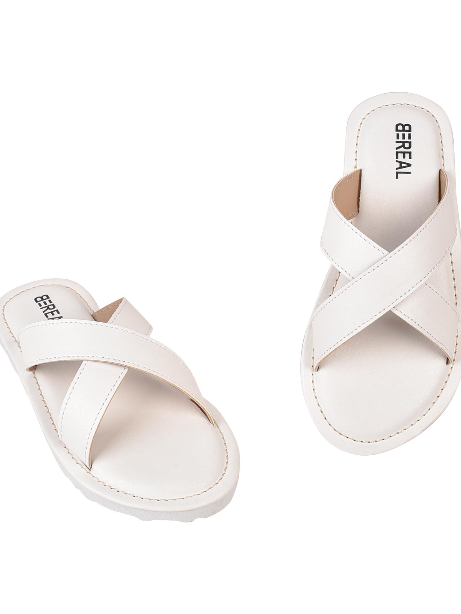 kids flip flops slippers - 19889872 - Standard Image - 2