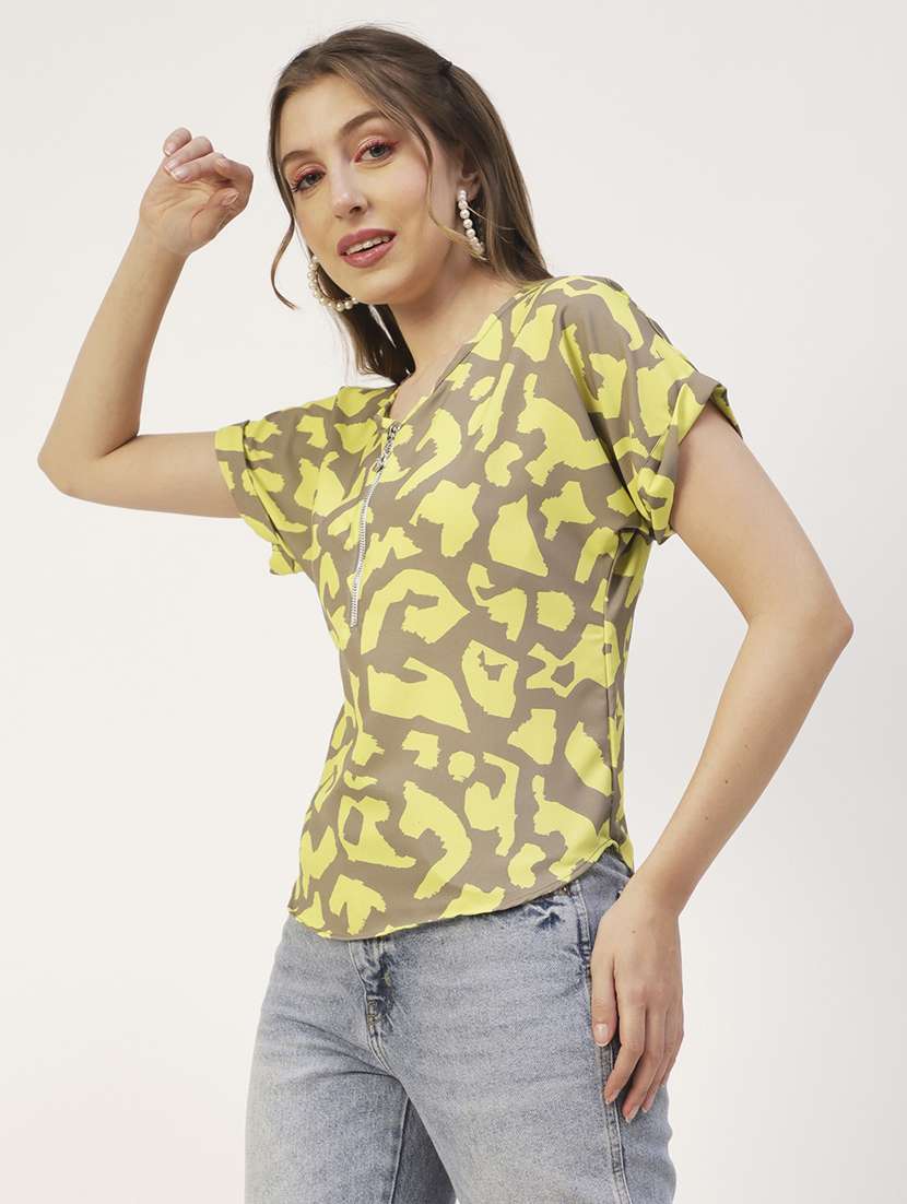 women's straight round neck top