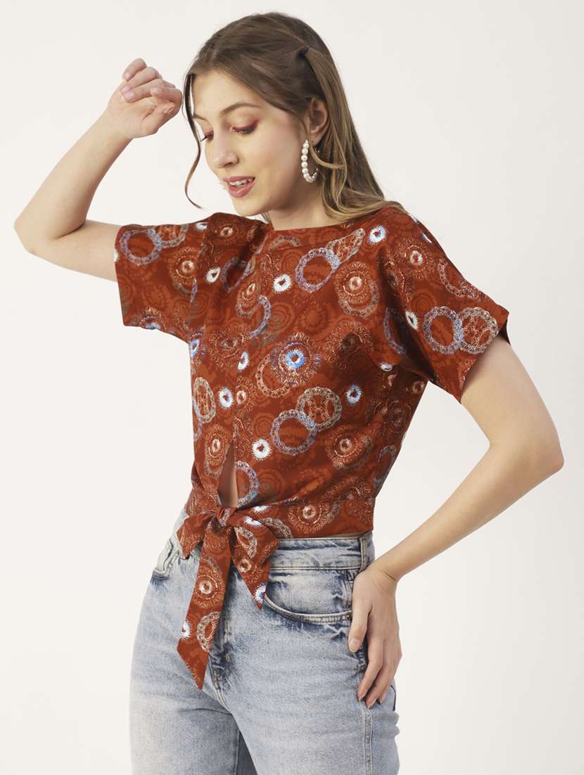 women's straight boat neck top