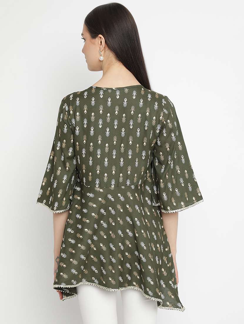 printed asymmetric regular top - 19945734 - Standard Image - 2