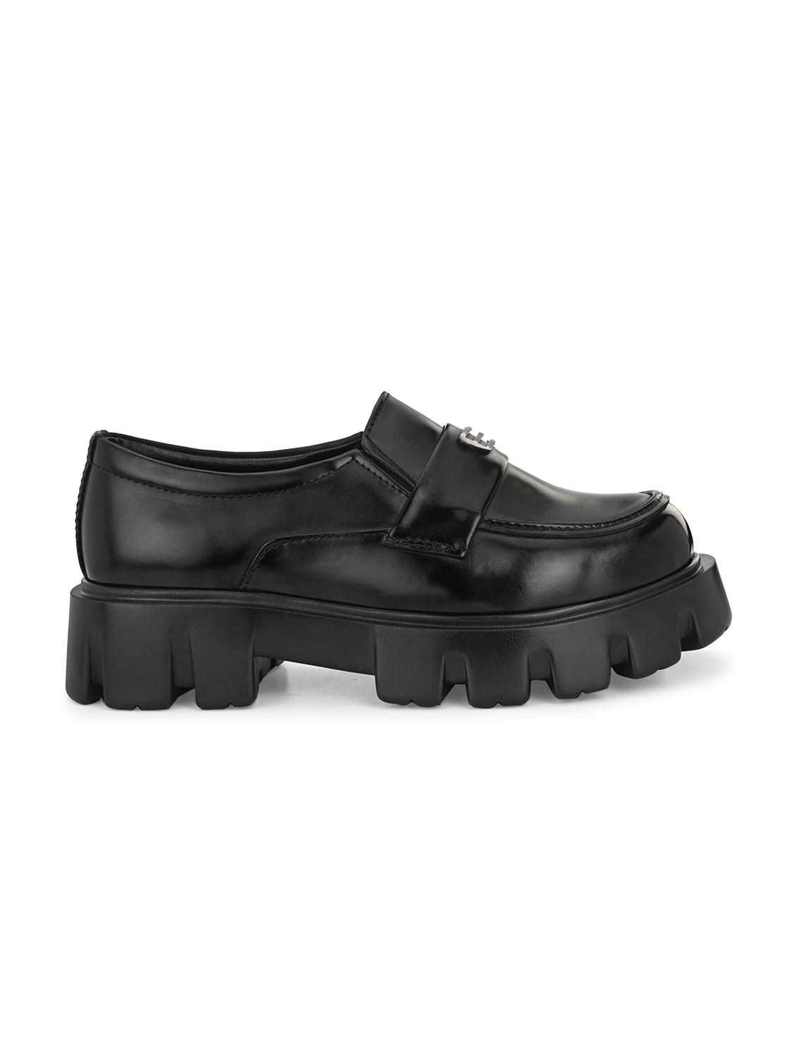 black solid slip on - 19947296 - Standard Image - 2