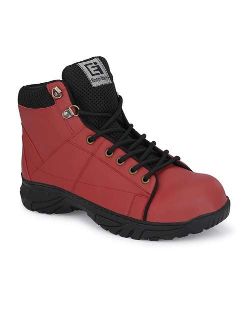 men lace up hiking boot - 19947452 -  Standard Image - 0