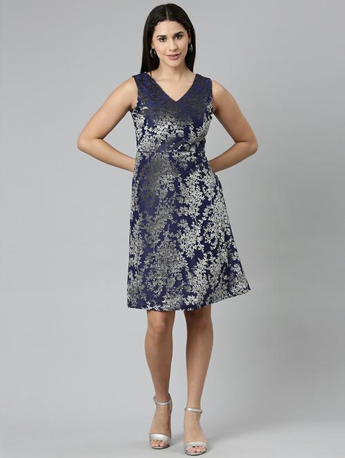 women's  floral dress - 19947722 -  Standard Image - 0