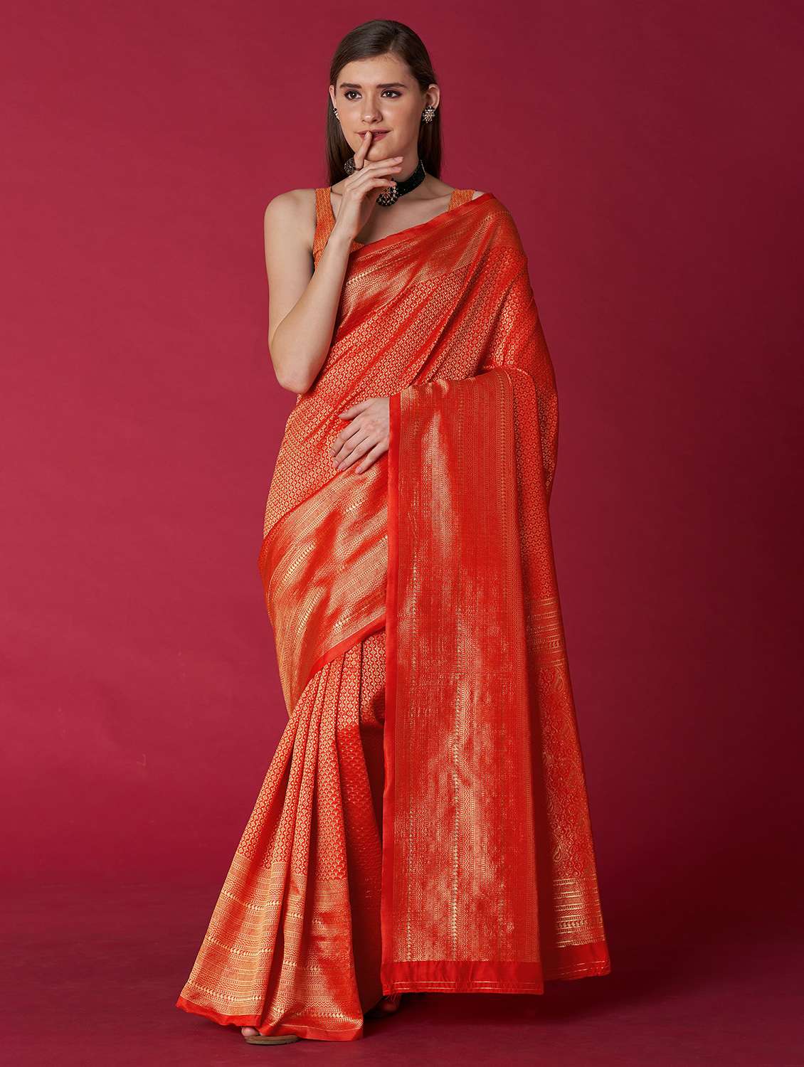 women's self design red colored saree with blouse - 19947923 - Zoom Image - 0