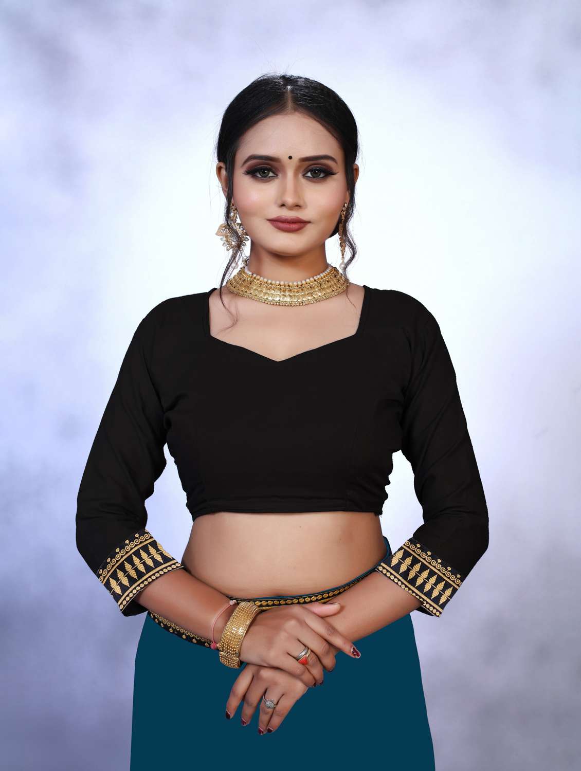 women's bordered royal blue colored saree with blouse - 19949817 - Standard Image - 2