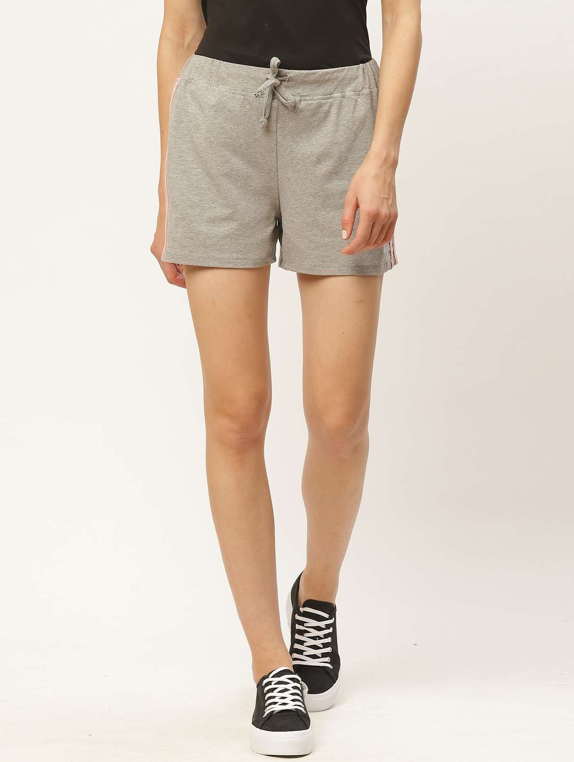 mid rise solid hotpants shorts